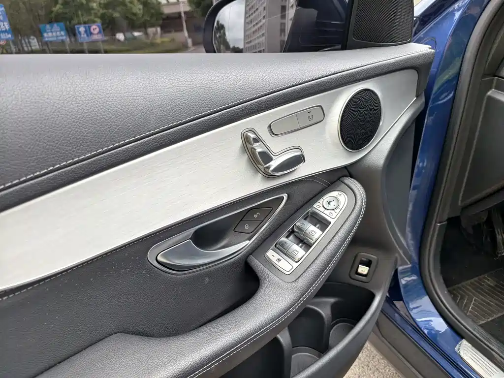 Mercedes-Benz GLC — миниатюра 8