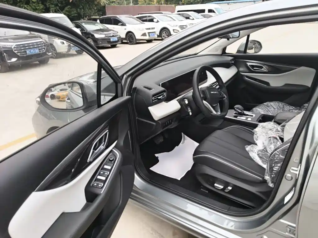 BAIC EU5 Plus — миниатюра 16