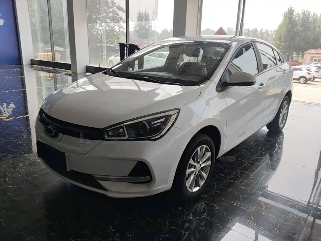 Guojin Auto Junxing — миниатюра 2