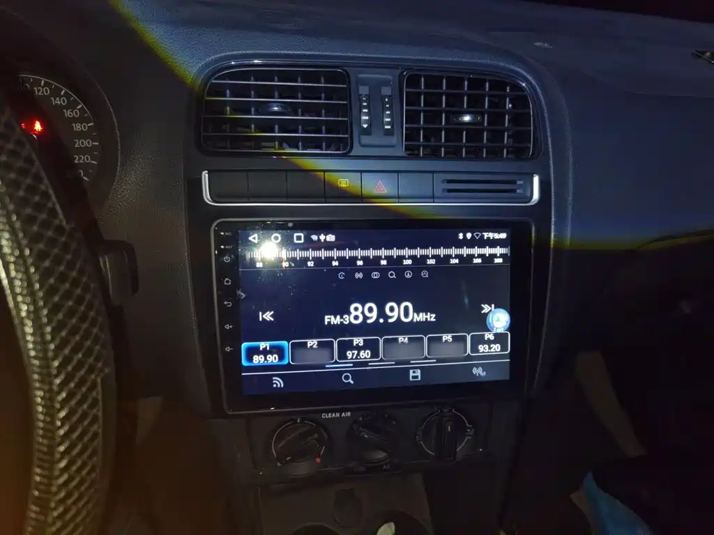 Volkswagen Polo — миниатюра 6