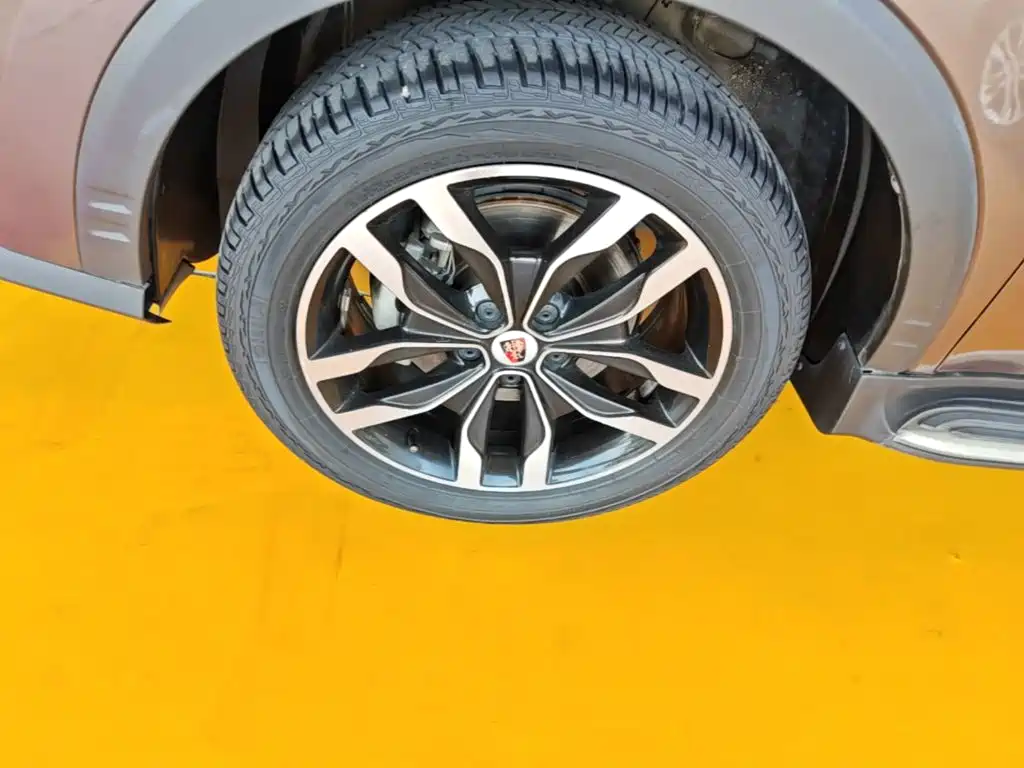 Roewe RX5 — миниатюра 23