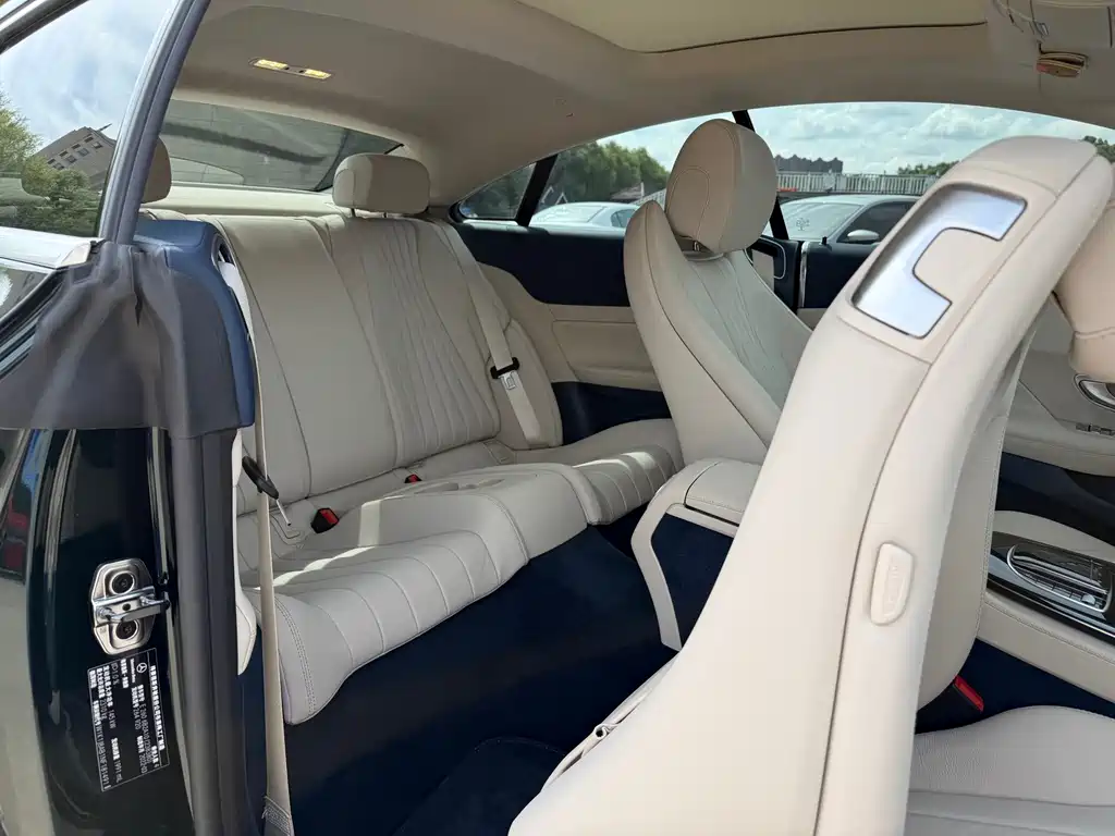 Mercedes-Benz E-Class (Import) — миниатюра 15