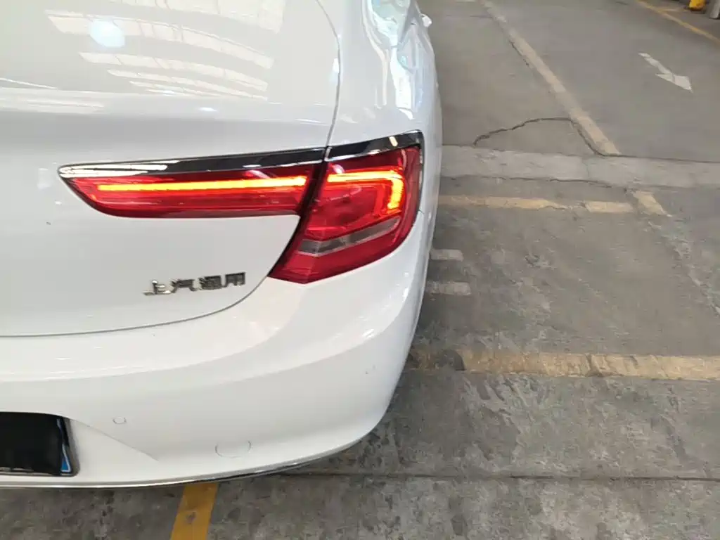 Buick LaCrosse — миниатюра 8