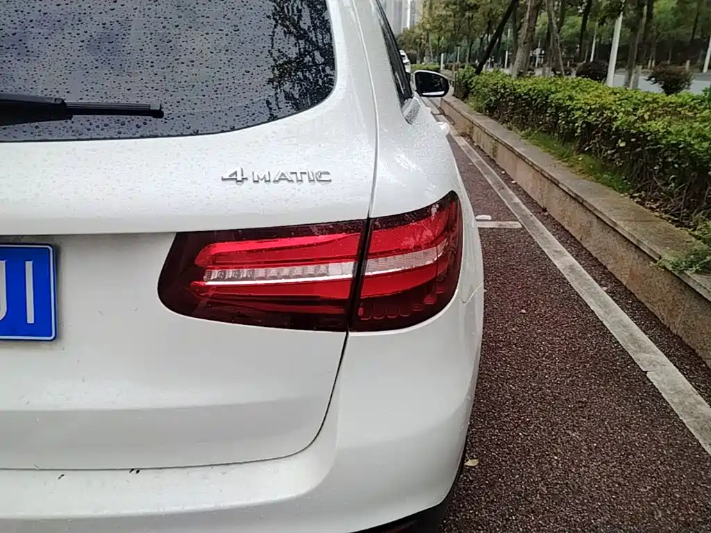 Mercedes-Benz GLC — миниатюра 8