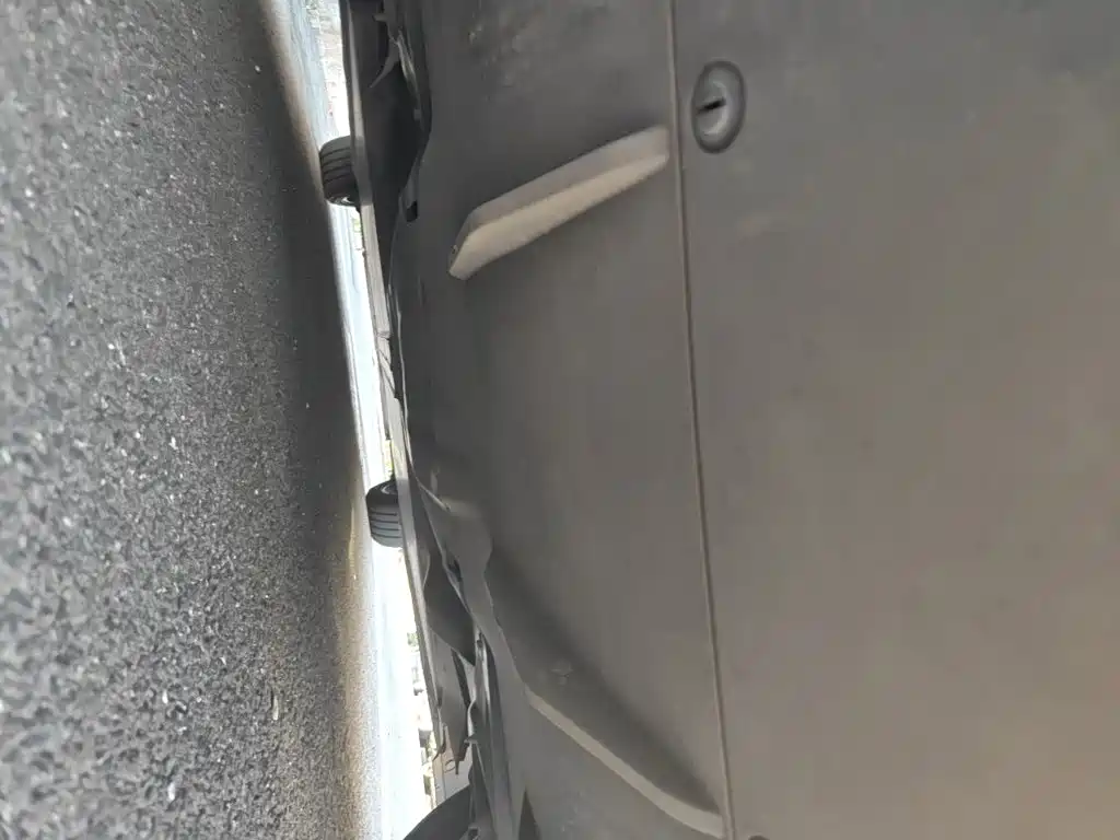 Tesla Model 3 — миниатюра 18