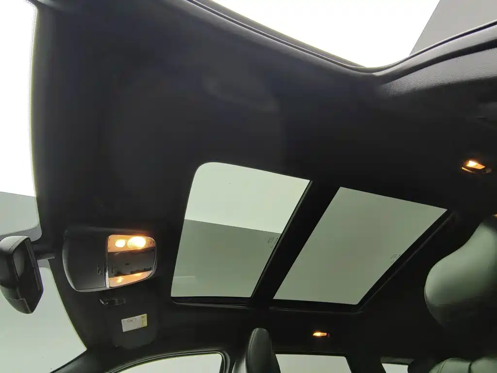 Jeep Grand Cherokee (Import) — миниатюра 14