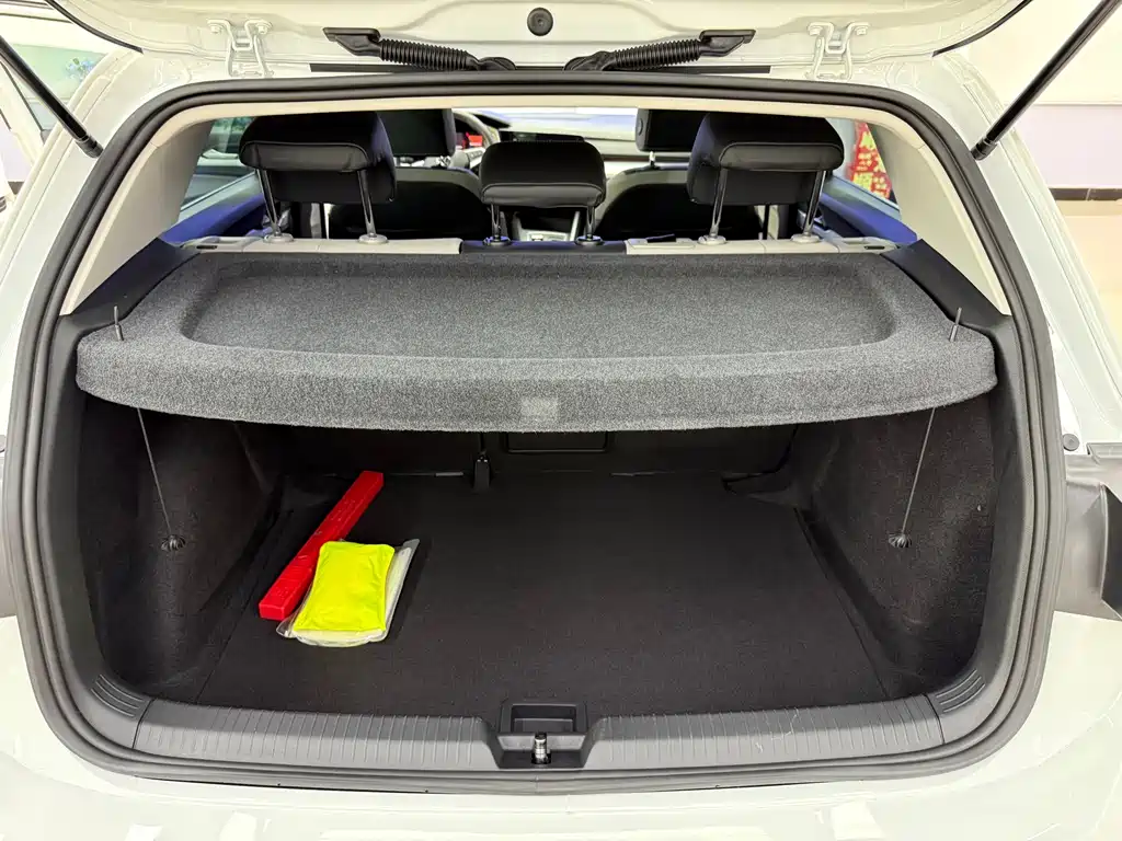 Volkswagen Golf — миниатюра 8