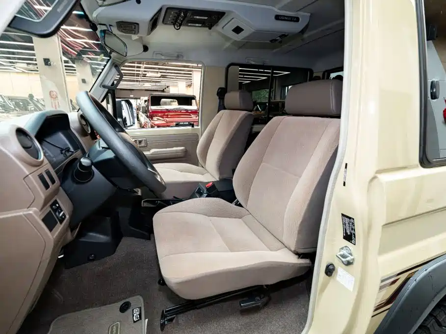 Toyota Land Cruiser — миниатюра 6