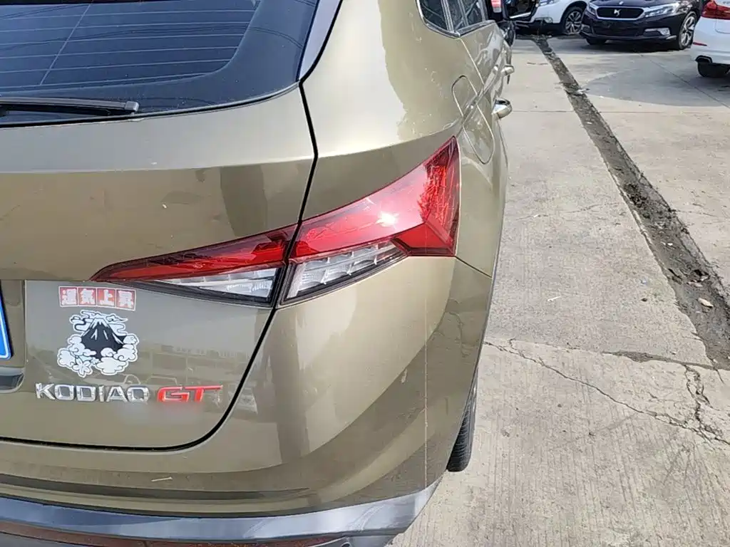 Skoda Kodiaq GT — миниатюра 8
