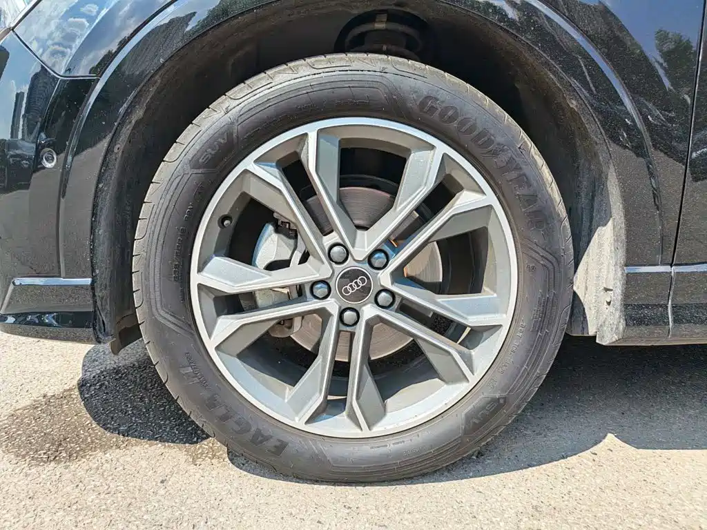 Audi Q3 — миниатюра 5