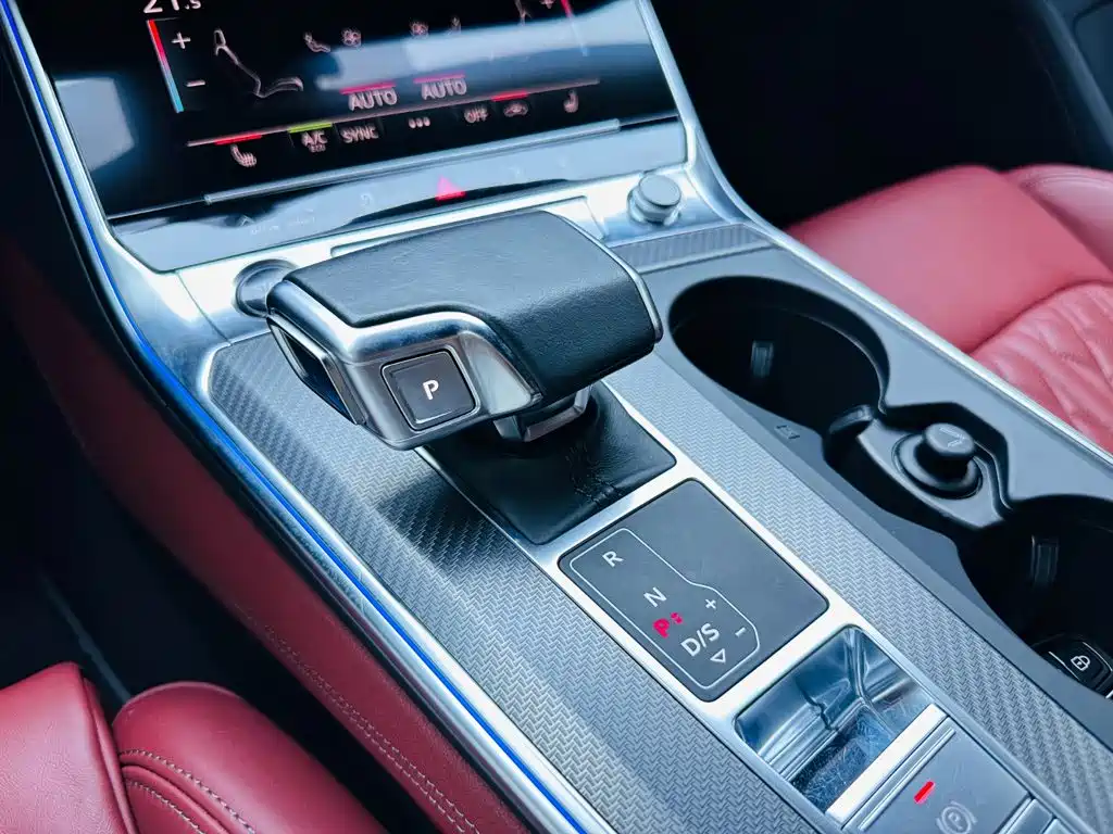 Audi A7L — миниатюра 10