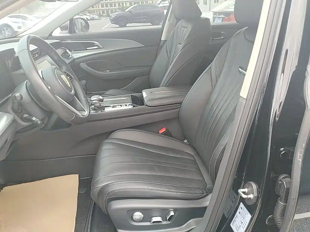 Hongqi Hongqi H5 — миниатюра 15