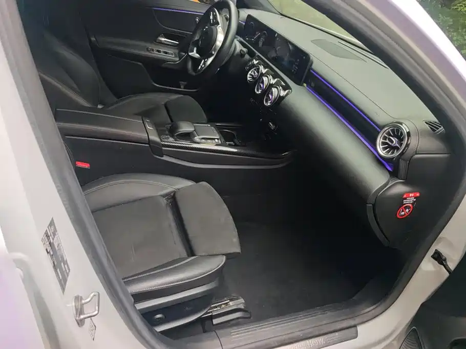 Mercedes-Benz A-Class — миниатюра 8