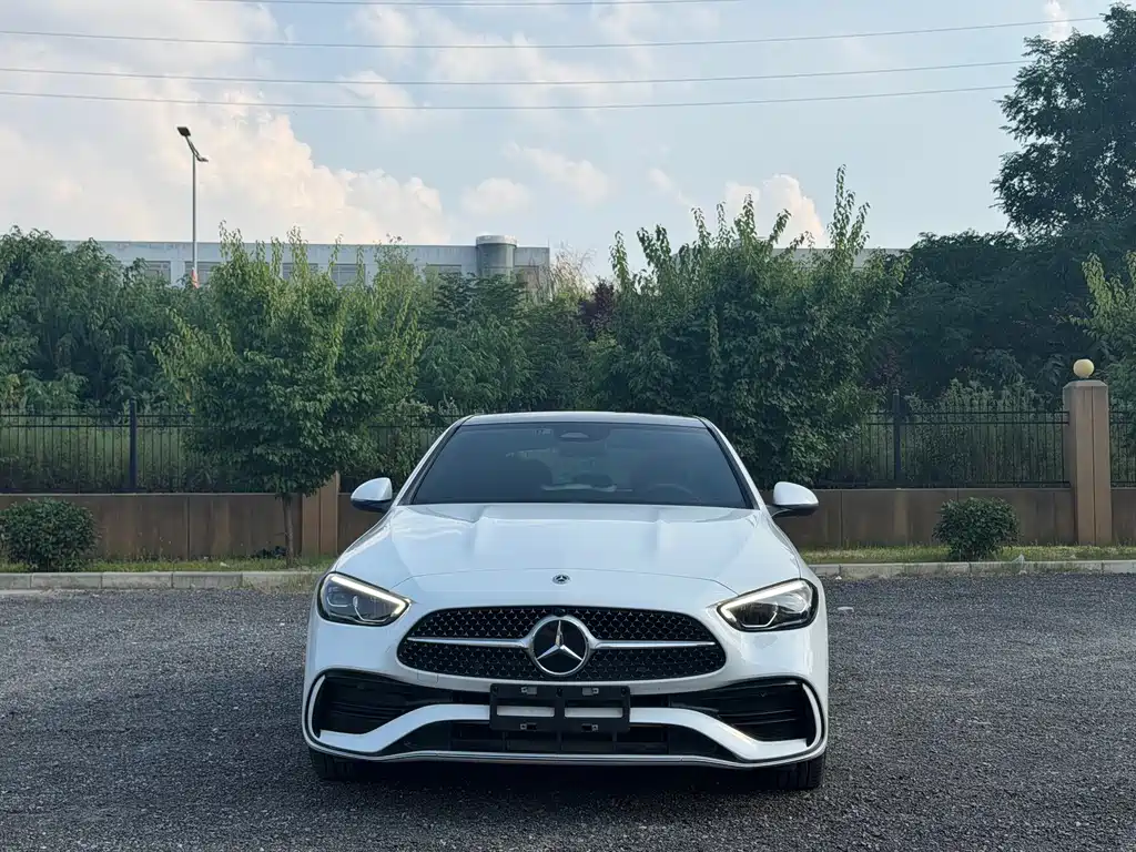 Mercedes-Benz C-Class — миниатюра 2