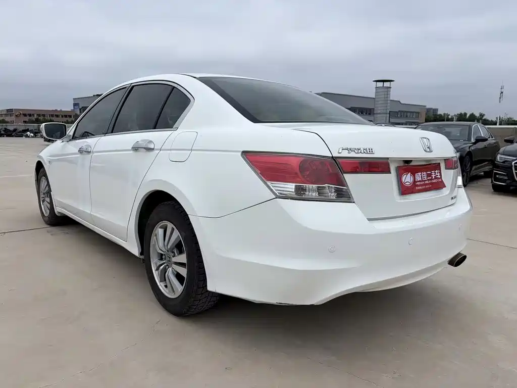 Honda Accord — миниатюра 8