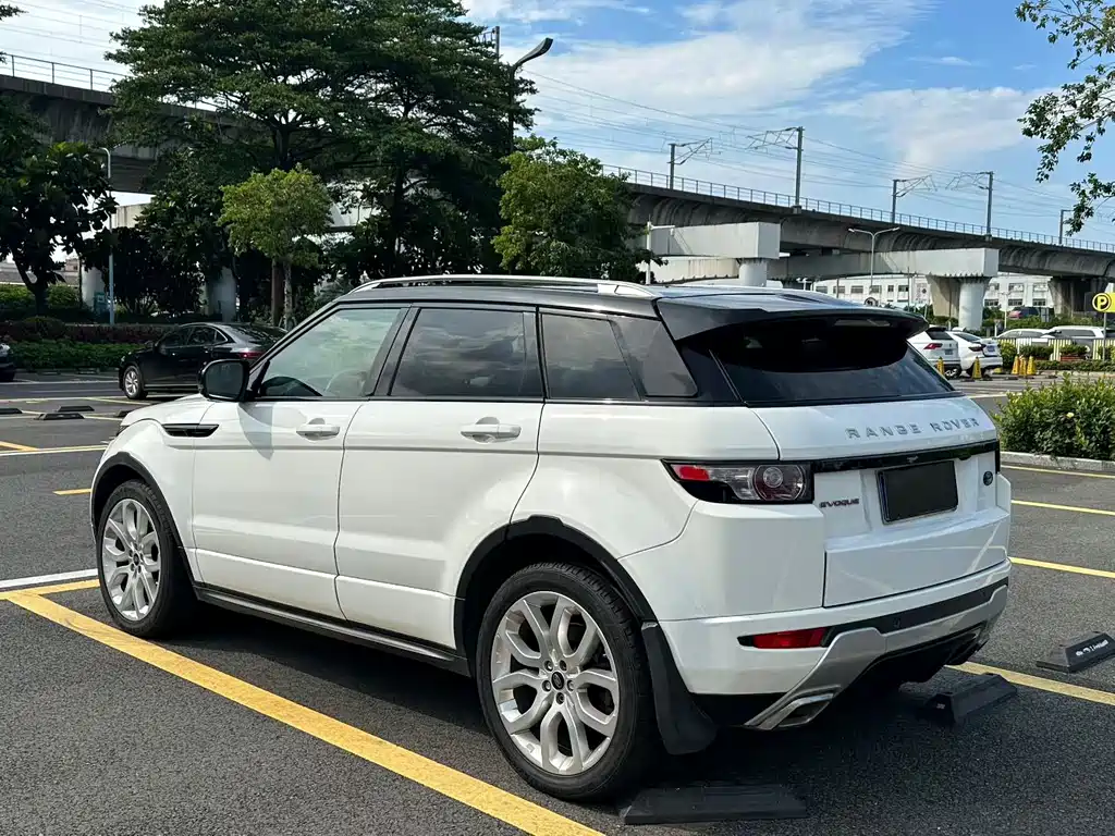 Land Rover Evoque (Import) — миниатюра 6