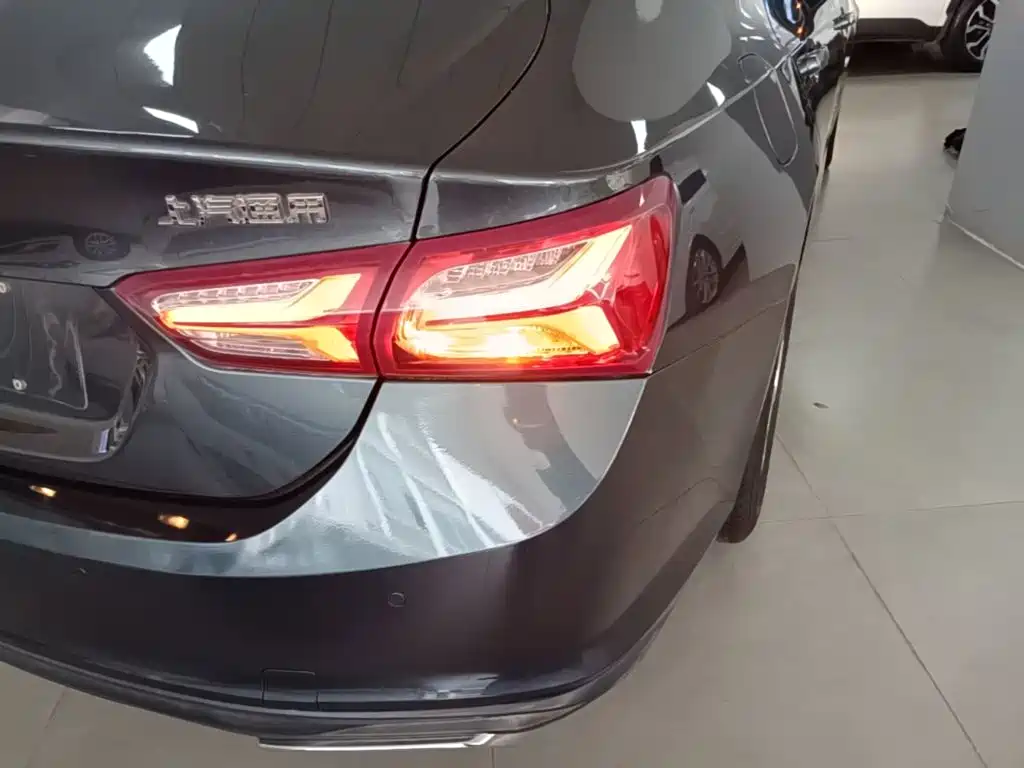 Chevrolet Malibu XL — миниатюра 8