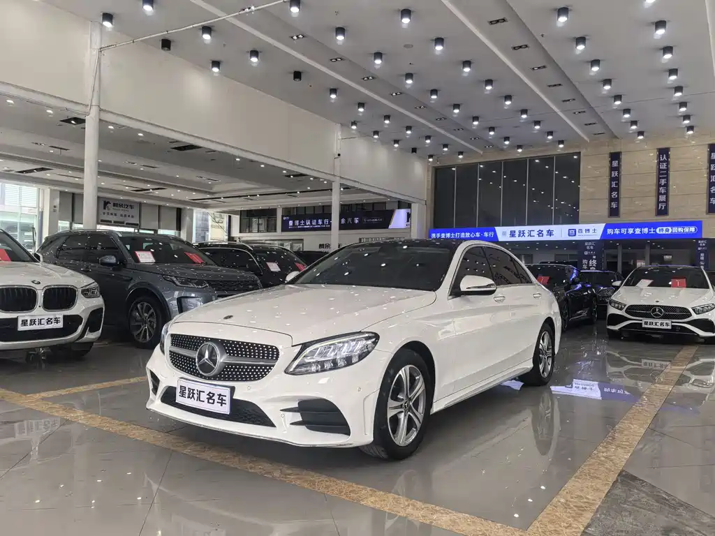 Mercedes-Benz C-Class 2021