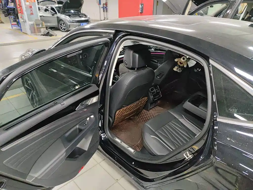 Volkswagen Passat — миниатюра 6