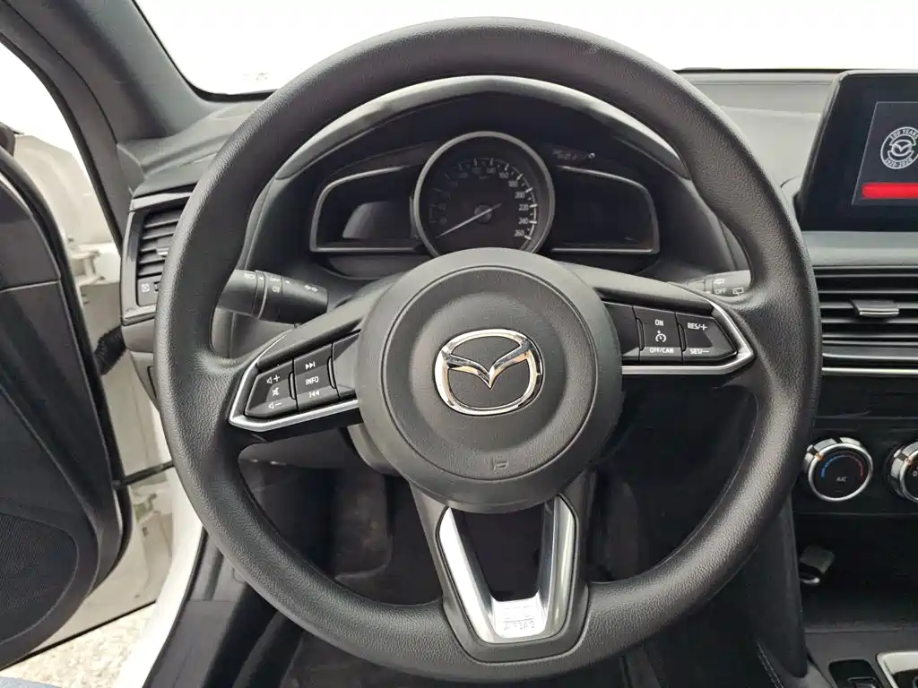 Mazda CX-4 — миниатюра 9