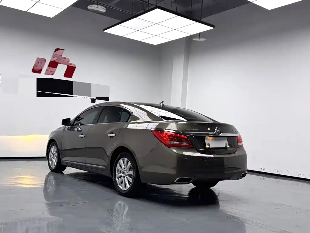 Buick LaCrosse — миниатюра 9