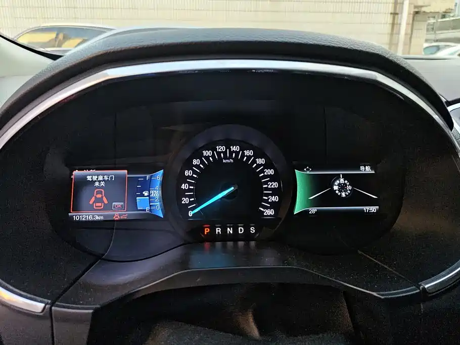 Ford Edge — миниатюра 14