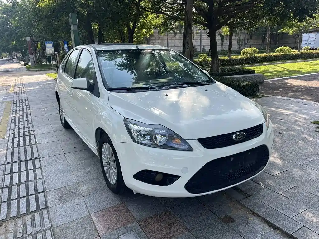 Ford Focus — миниатюра 6