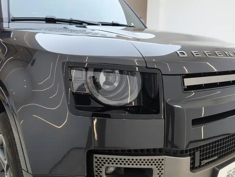 Land Rover Defender — миниатюра 3
