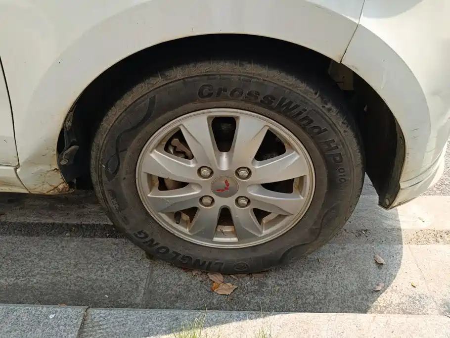Wuling Hongguang — миниатюра 6