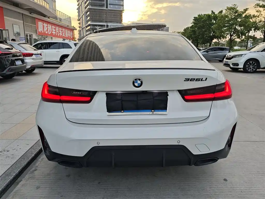 BMW 3 Series — миниатюра 4