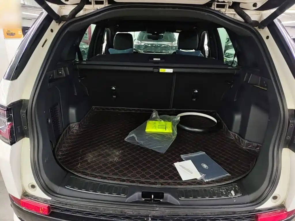 Land Rover Discovery Sport — миниатюра 19