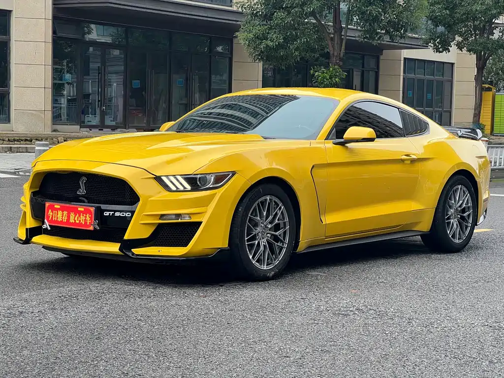 Ford Mustang — миниатюра 3