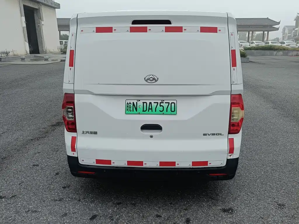 MAXUS EV30 — миниатюра 7