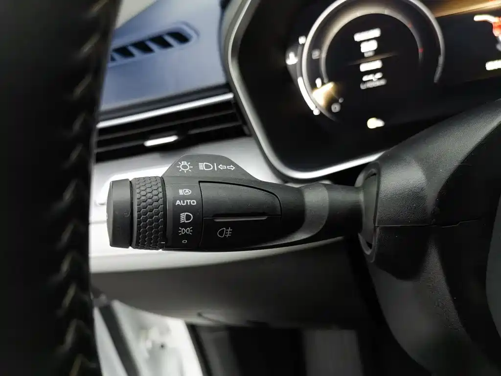 Geely Xingrui — миниатюра 21