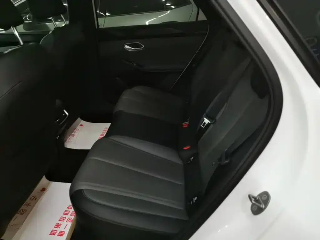 BYD Qin L — миниатюра 17