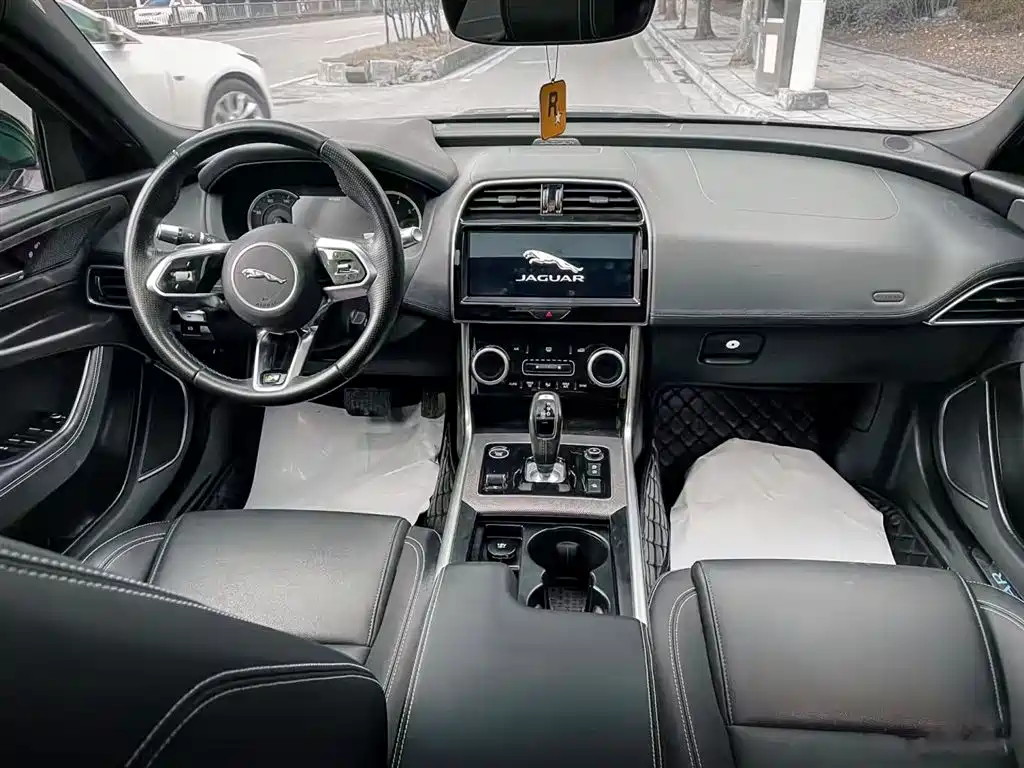 Jaguar XEL 2020 2.0T 200PS R-DYNAMIC S Sport
