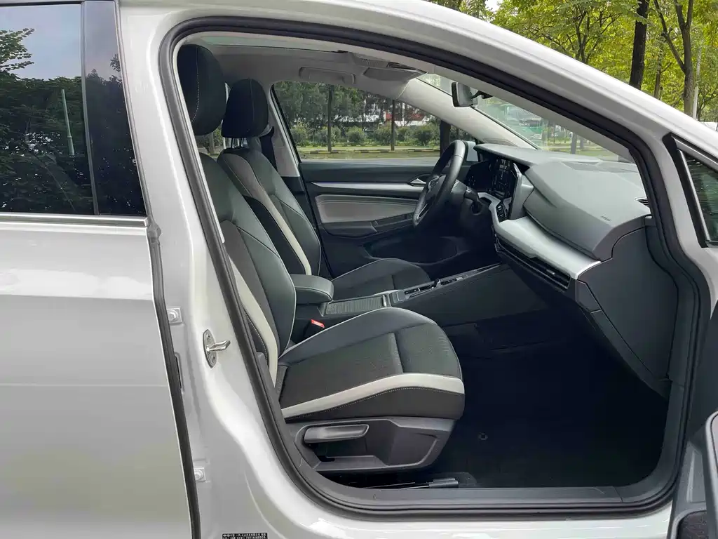 Volkswagen Golf — миниатюра 7