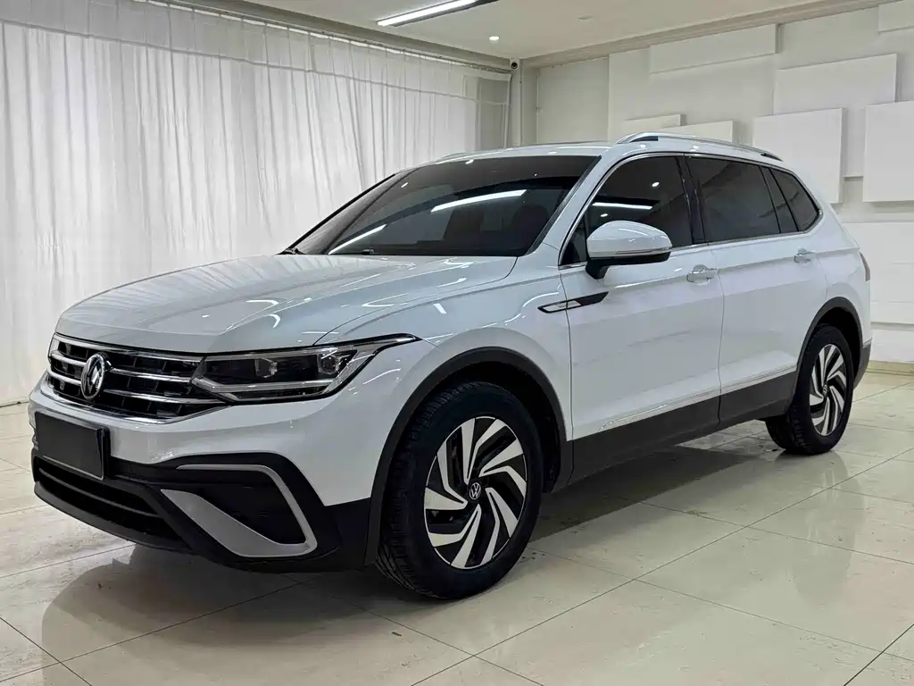 Volkswagen Tiguan L 2023