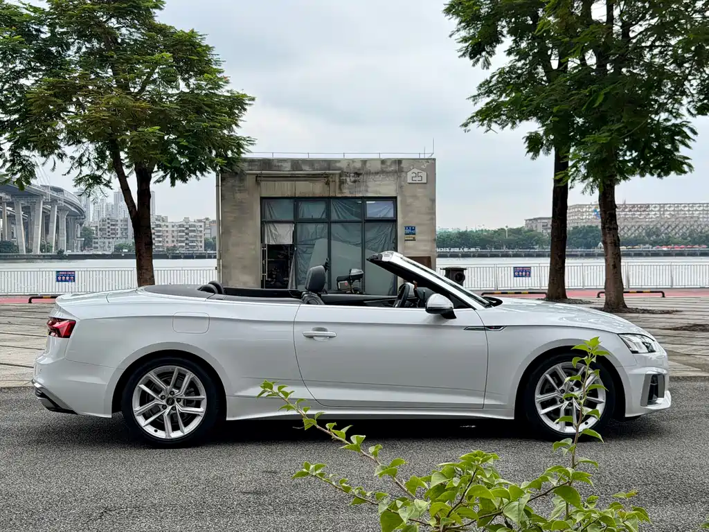 Audi A5 (Import) — миниатюра 6