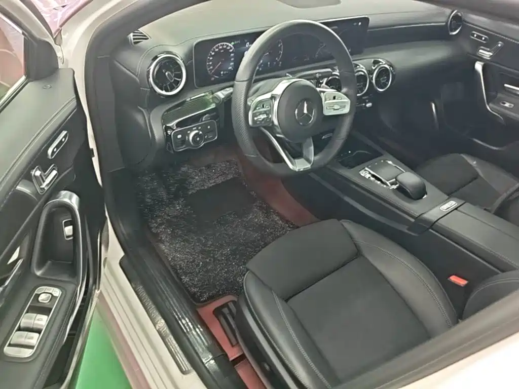 Mercedes-Benz A-Class — миниатюра 16