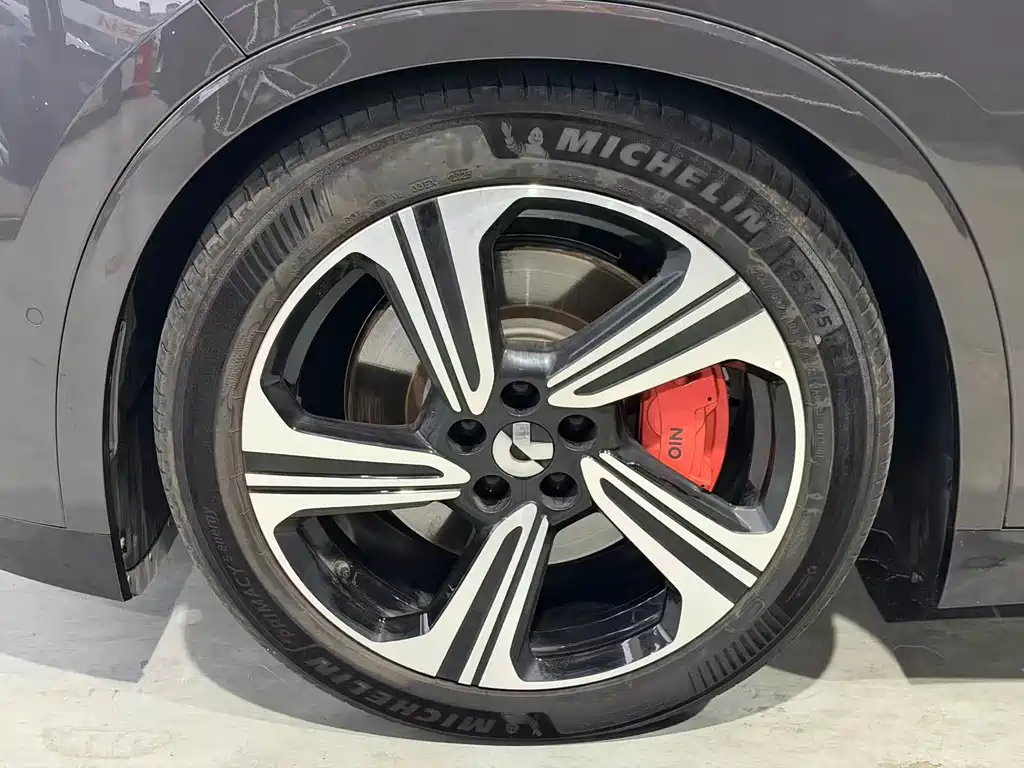 NIO ES8 — миниатюра 4