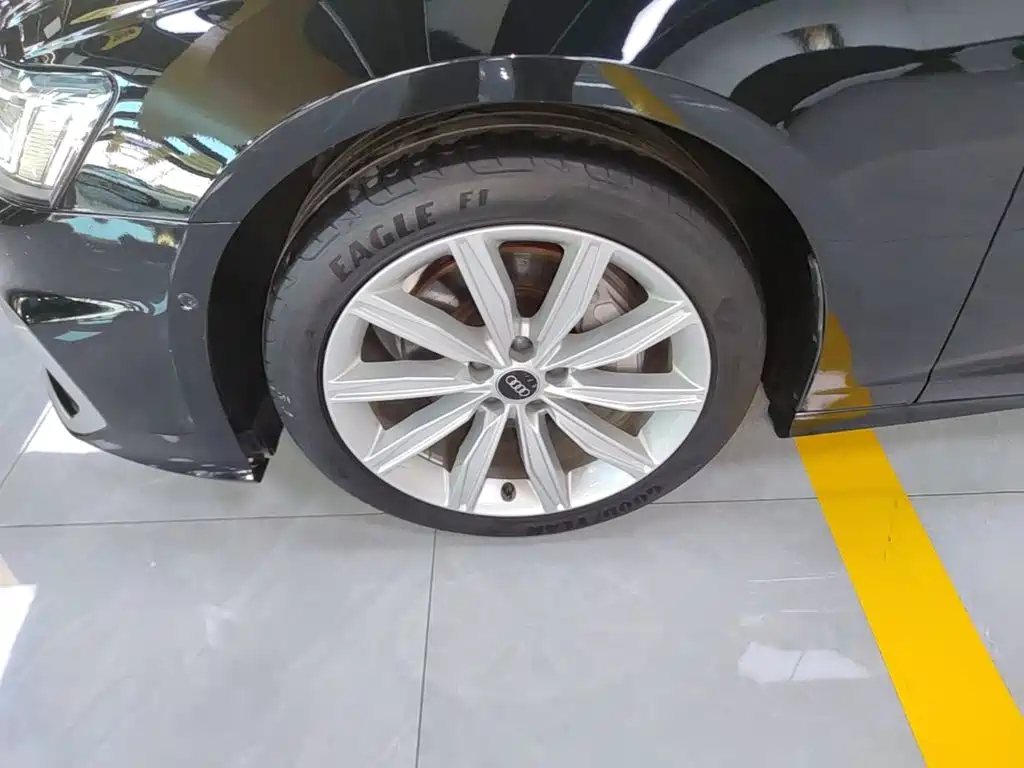 Audi A6L — миниатюра 23