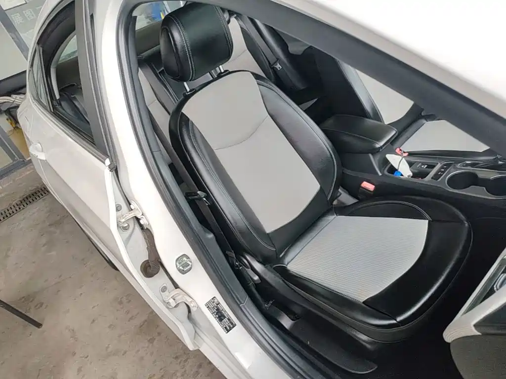 Chevrolet Cruze — миниатюра 25