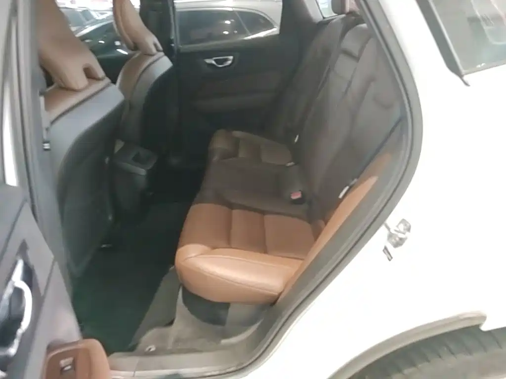 Volvo XC60 — миниатюра 17