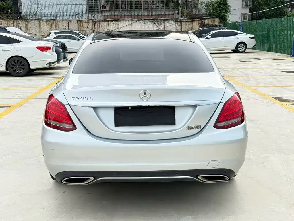 Mercedes-Benz C-Class — миниатюра 8