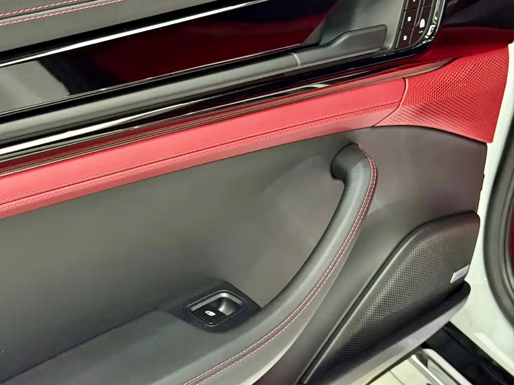 Porsche Panamera — миниатюра 17