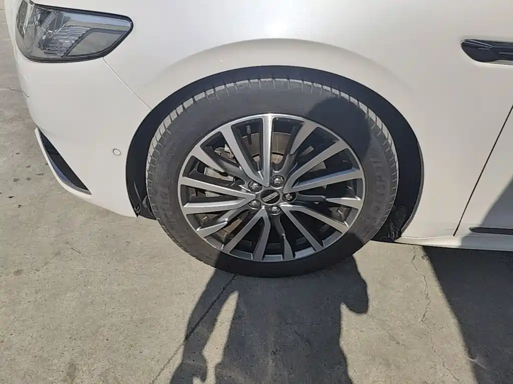 Lincoln Continental — миниатюра 23