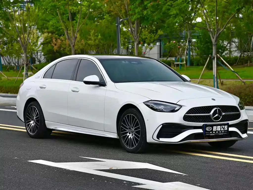 Mercedes-Benz C-Class — миниатюра 3