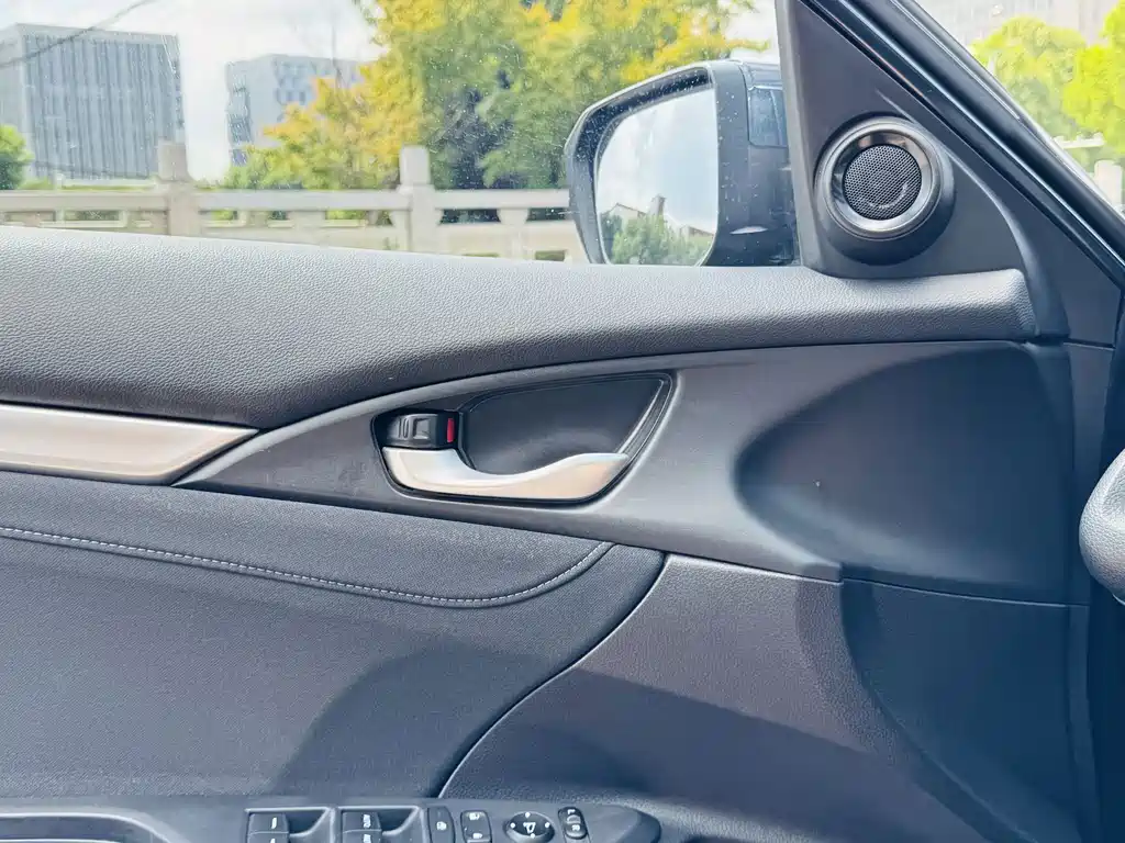 Honda Civic — миниатюра 15
