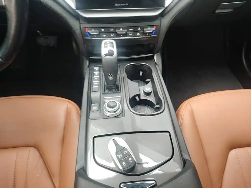 Maserati Ghibli — миниатюра 14